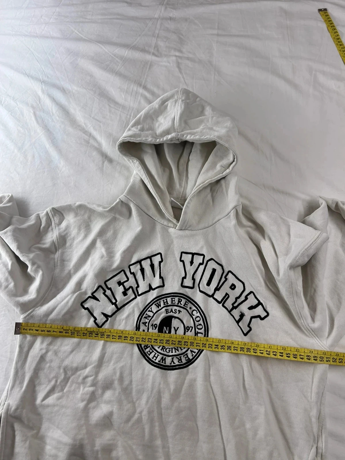 Sudadera con capucha blanca con estampado de Nueva York Zara – photo 11